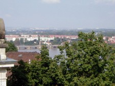 Stadtbrücke im Elbehochwasser